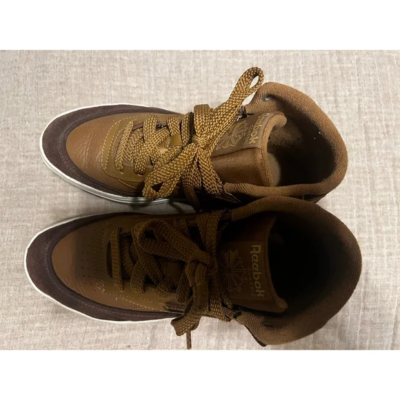 Women's Reebok Club C Geo Mid High Top Sneakers Brown/Tan Size 8 - Picture 3 of 5